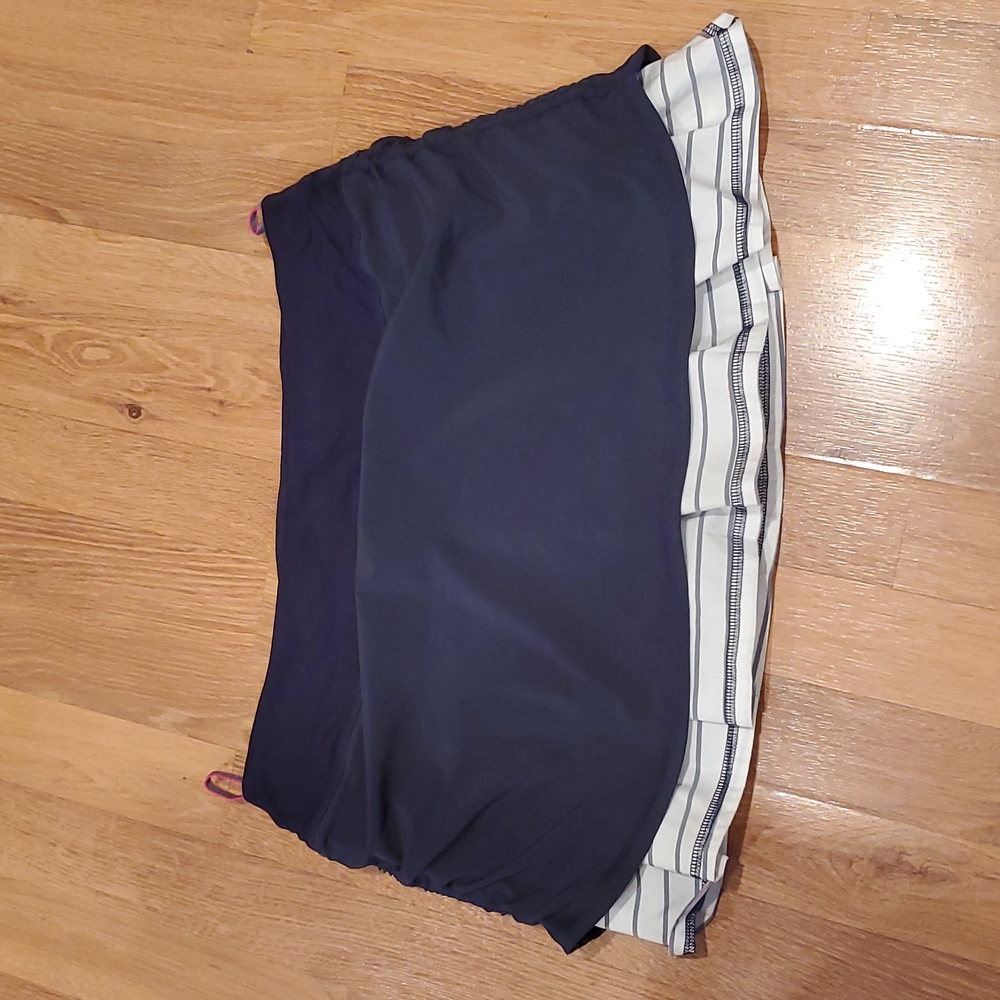 EUC Lululemon Skirt.